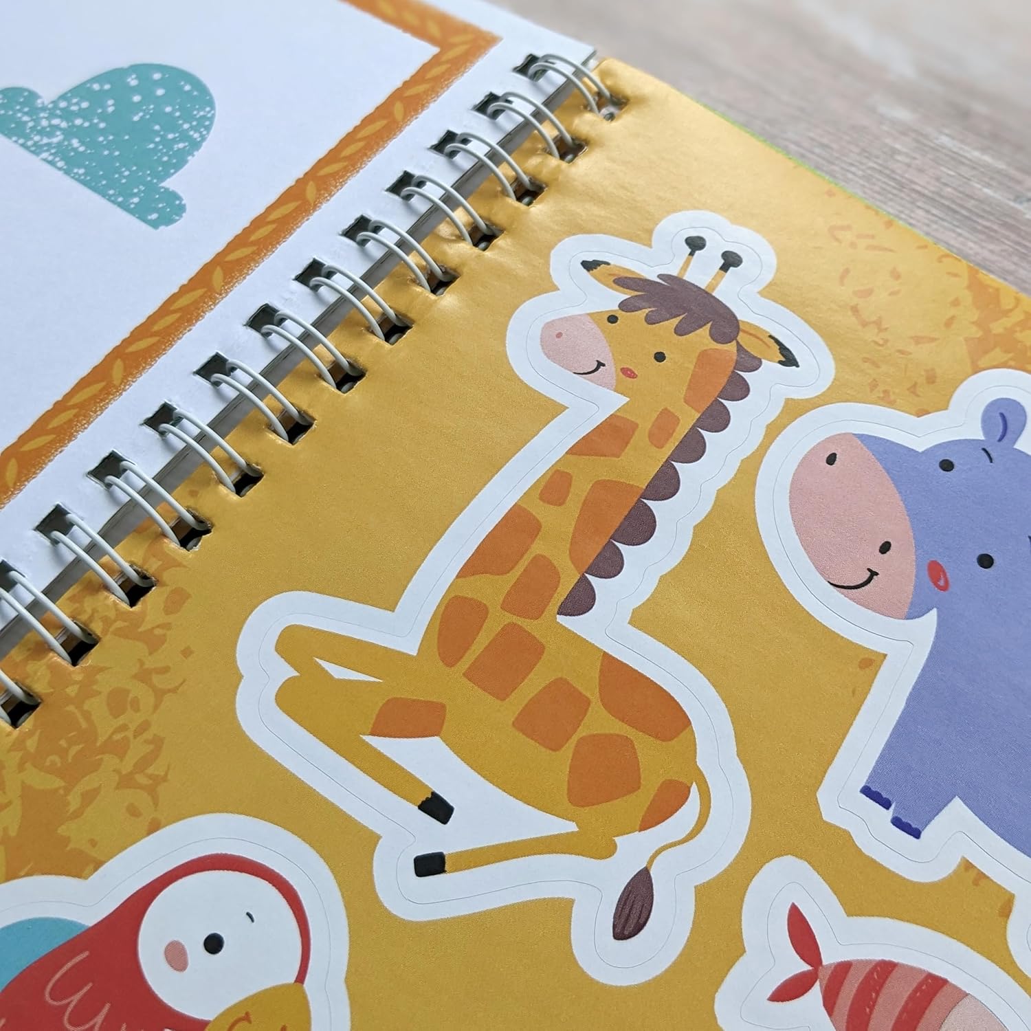 Carte pentru copii, NPP, Wild Animals (Big Sticker Activity, 3+ ani