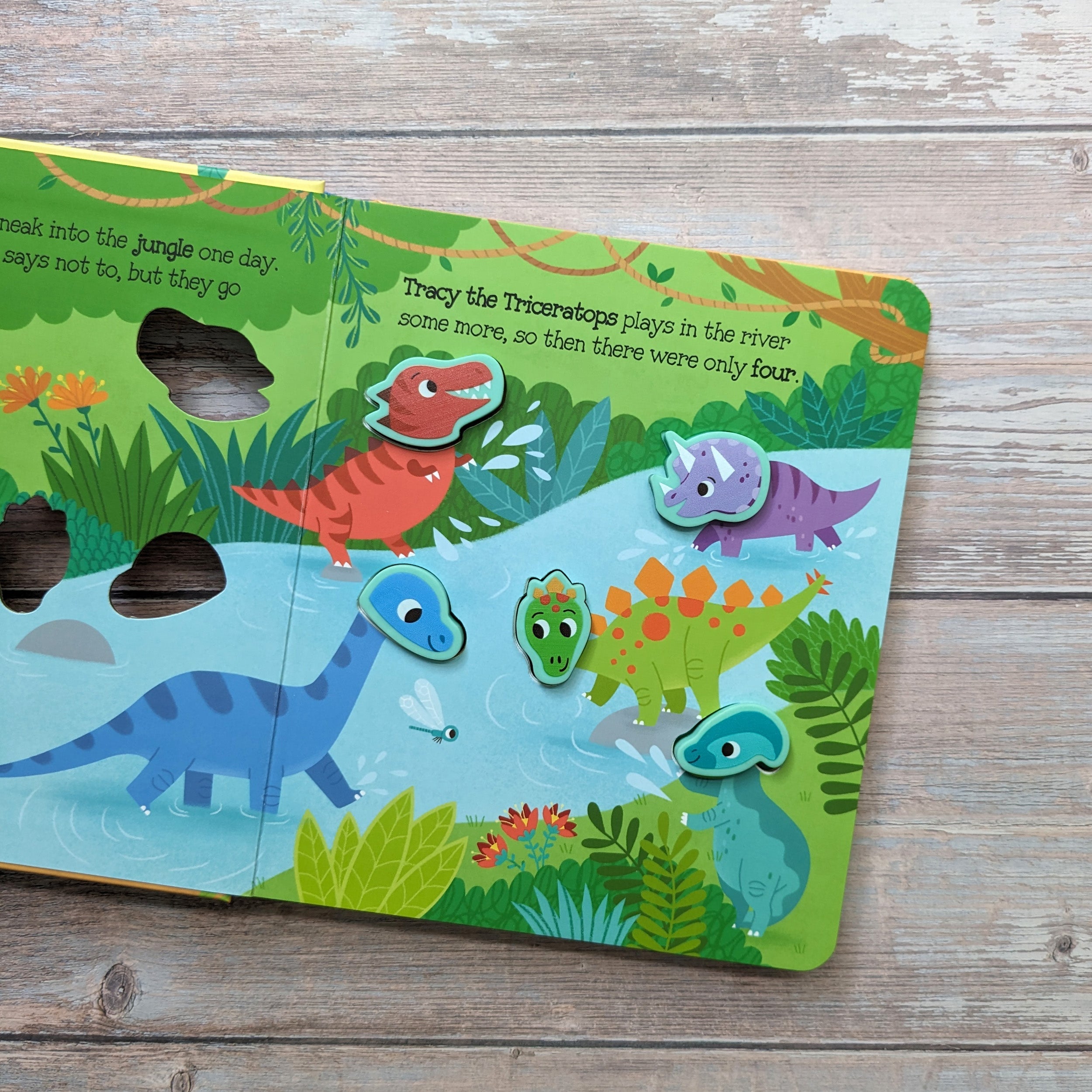 Resigilat - Carte pentru copii, NPP, 5 Baby Dinos: A Counting Sound Book, 3+ ani