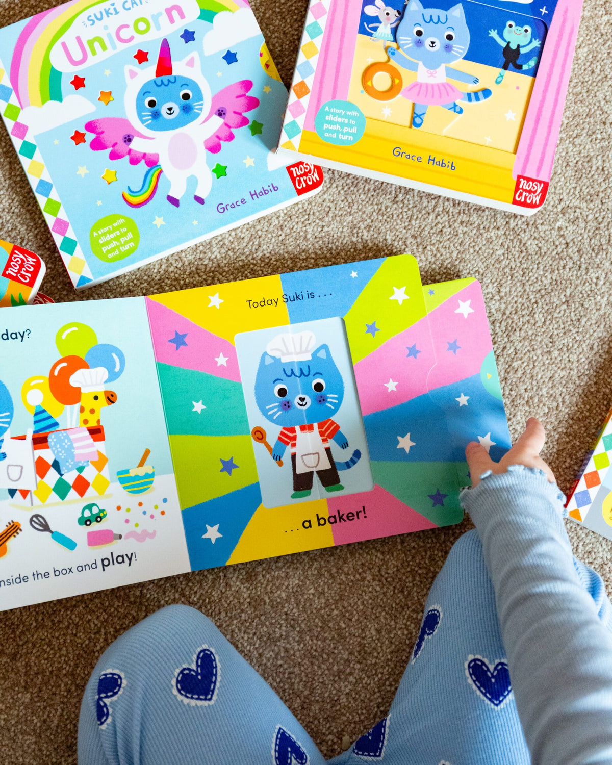 Carte cu activitati pentru copii mici - Suki Cat: Baker, Nosy Crow, + 1 an