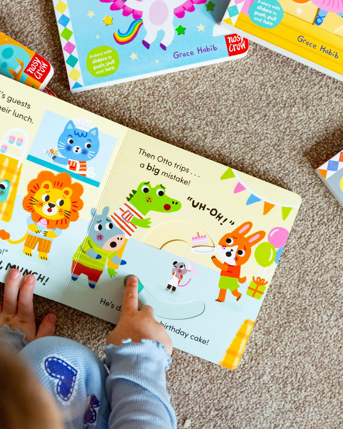 Carte cu activitati pentru copii mici - Suki Cat: Baker, Nosy Crow, + 1 an