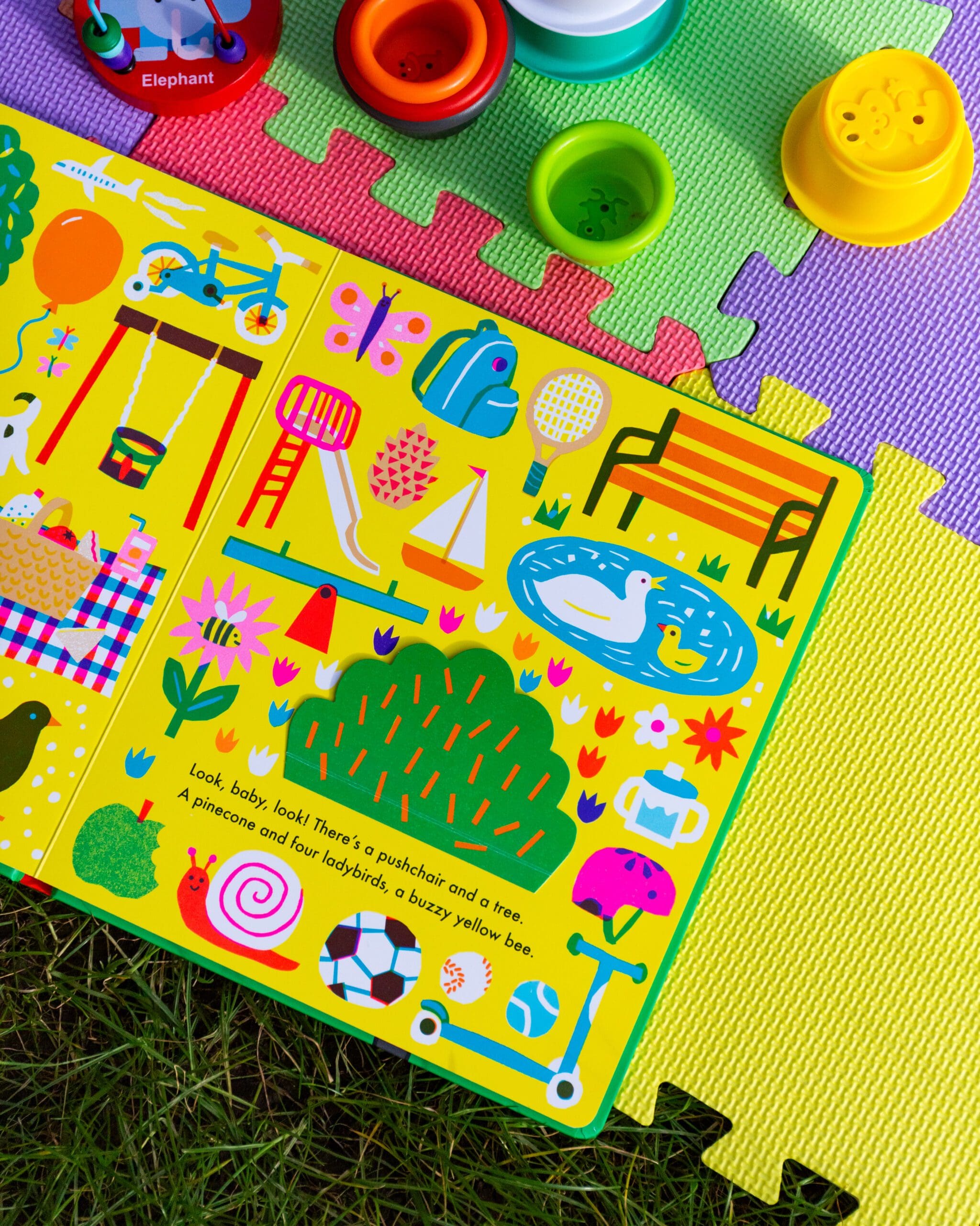 Carte senzoriala pentru bebelusi - Look, Baby, Look! Outside, Nosy Crow, + 0 luni