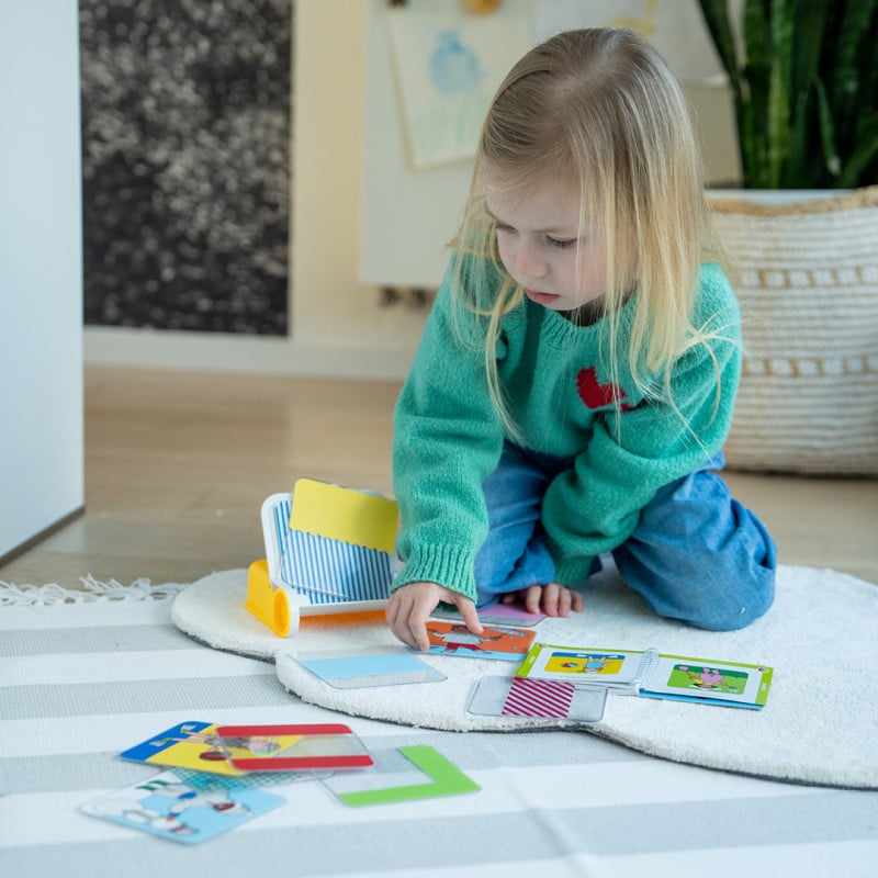 Smart Games - Dress Code, joc de logica cu 80 de provocari, 4+ ani
