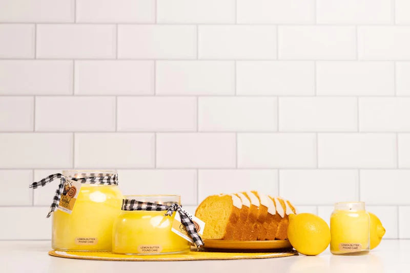 Lumanare parfumata - Cheerful candle - aroma Lemon Butter Pound Cake - Mediu - 623g 5