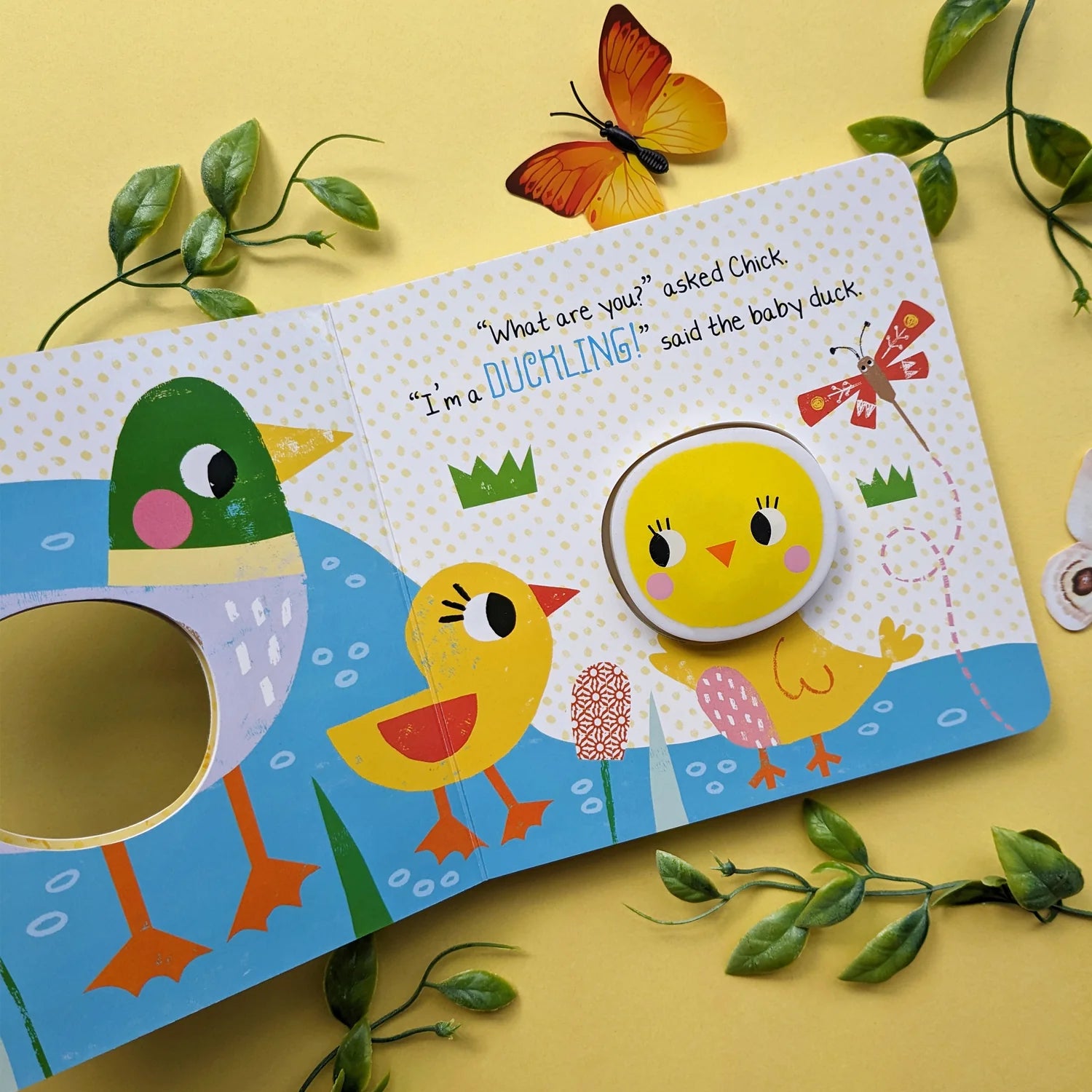 Carte pentru copii, NPP, Squishy Squeaky Chick - Children's Silicone Board Book, 1+ ani