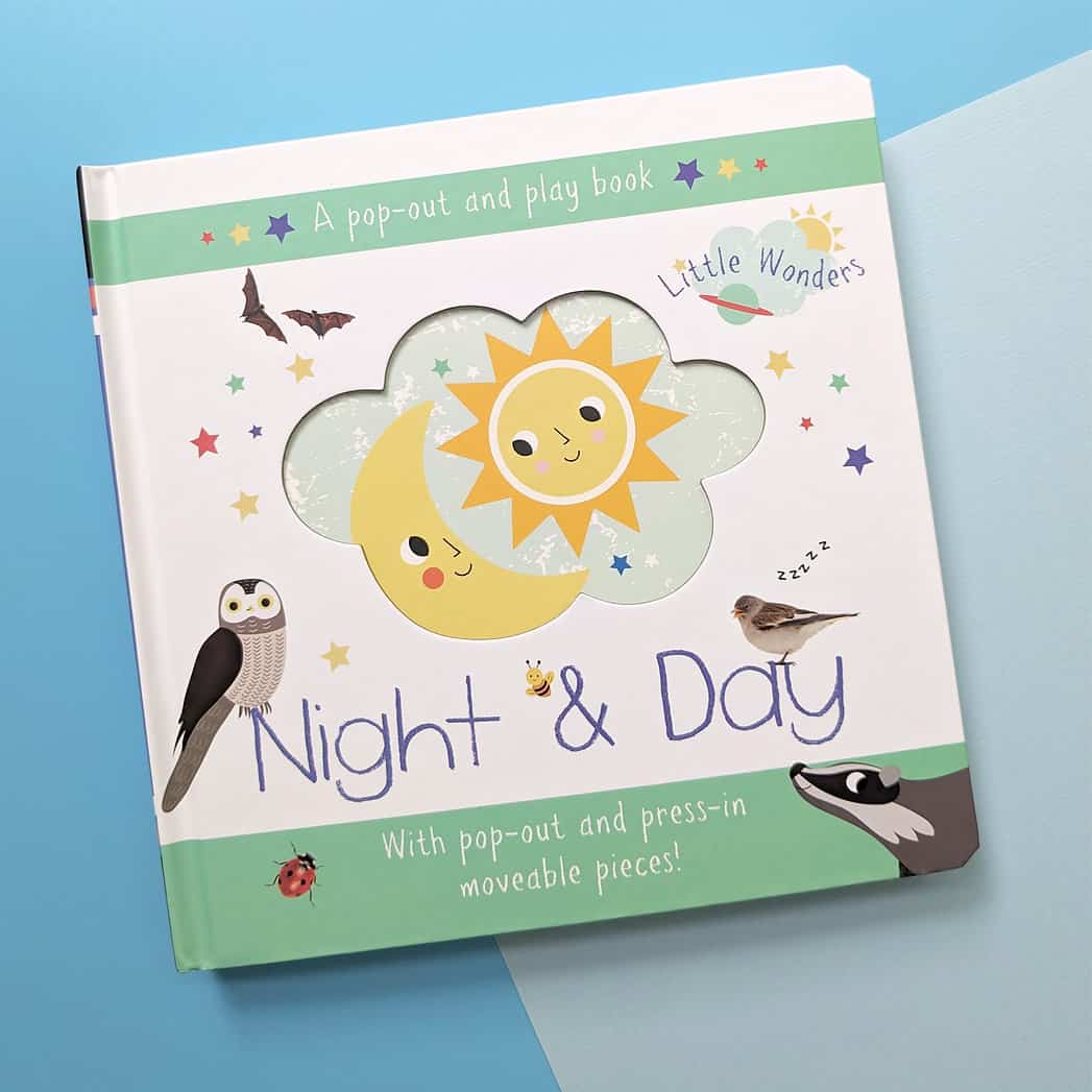 Carte pentru copii - Little wonders pop-out playbook - night and day