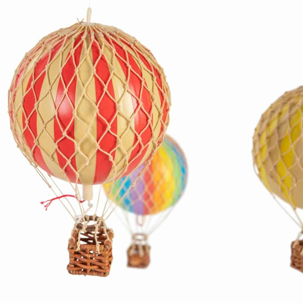 Decoratiune set baloane cu aer cald, Authentic Models, Argintiu, 66.50x8.80x85 cm
