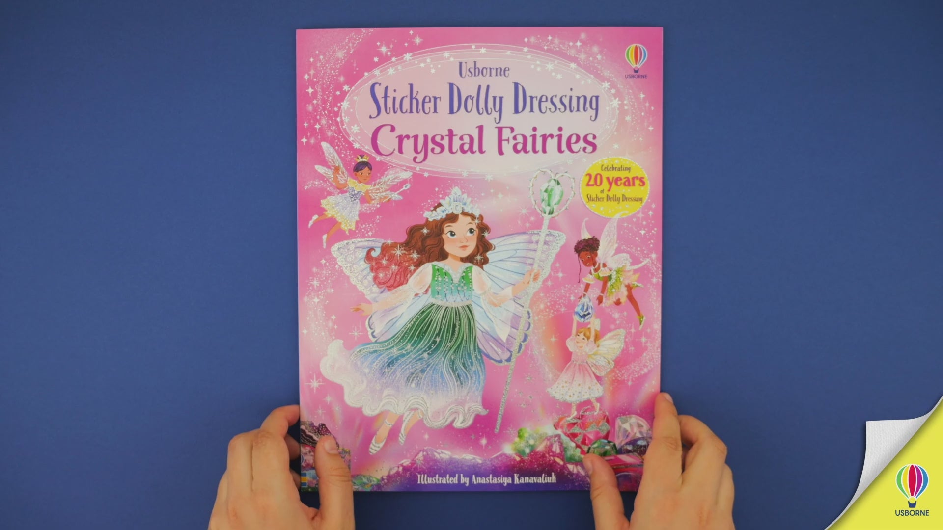 Încarcă video: Sticker Dolly Dressing Crystal Fairies - Carte cu stickere - Carte pentru copii